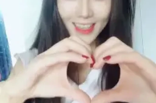 知名女主播塌房积极补救又嫌麻烦惹出新事端再次塌房