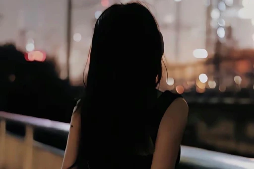 聚餐后疯狂砸家后续：实情曝光逼儿子担保借钱 女儿曝更多黑料